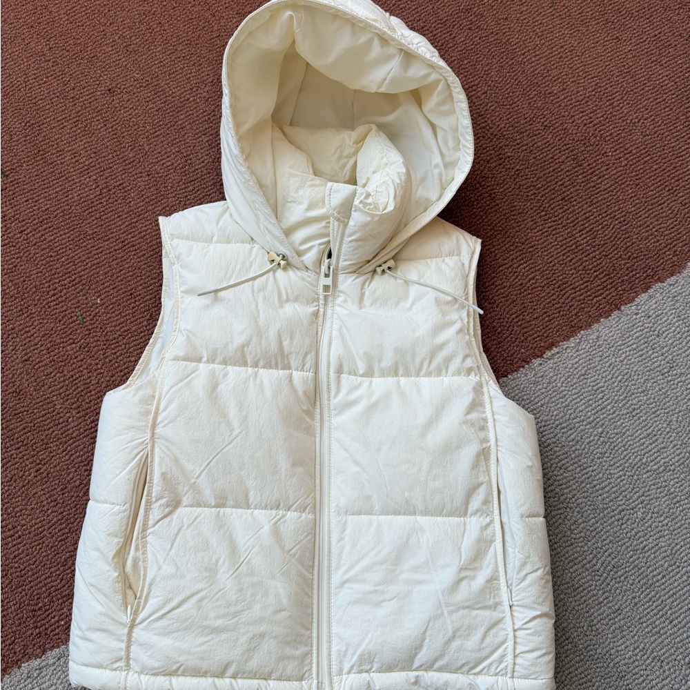 Zara Hooded Puffer Vest